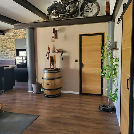 Maison Au Coeur D'un Village, Vue Sur Les Montagnes