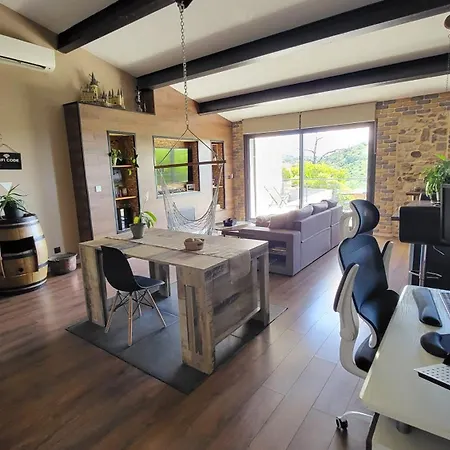 Casa de Férias Maison Au Coeur D'un Village, Vue Sur Les Montagnes Bélesta